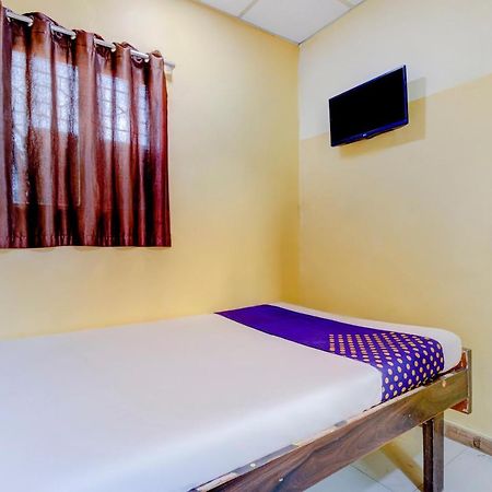 Oyo 70661 Hotel Al Makkah Managed By Hotel Paris Mumbai Kültér fotó
