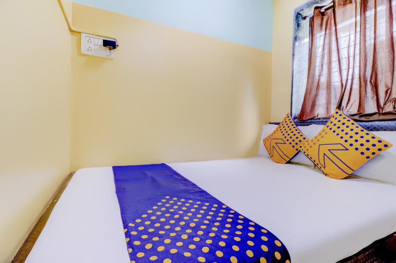 Oyo 70661 Hotel Al Makkah Managed By Hotel Paris Mumbai Kültér fotó