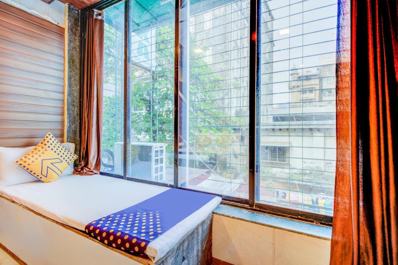 Oyo 70661 Hotel Al Makkah Managed By Hotel Paris Mumbai Kültér fotó
