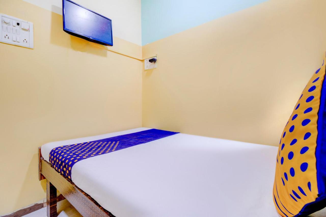 Oyo 70661 Hotel Al Makkah Managed By Hotel Paris Mumbai Kültér fotó
